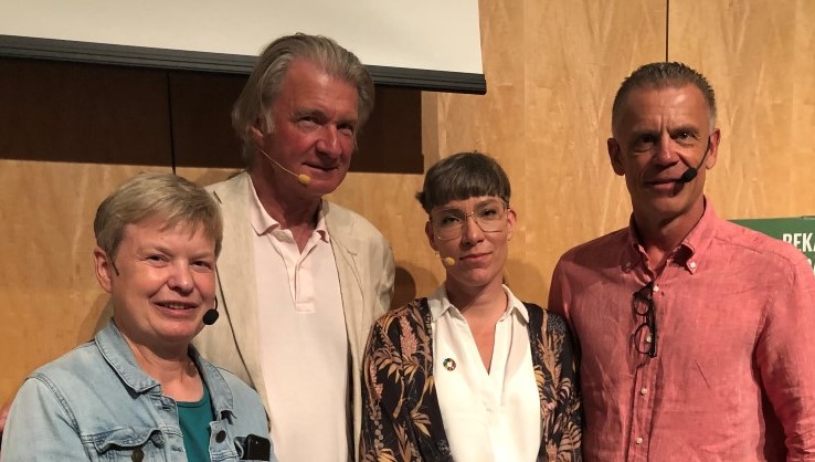 Åsa Domeij, Anders Wijkman, Darja Isaksson and Niklas Wahlberg Group picture on speaker